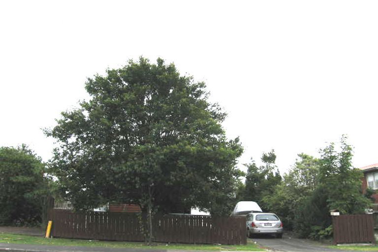 Photo of property in 214 Birkdale Road, Birkdale, Auckland, 0626