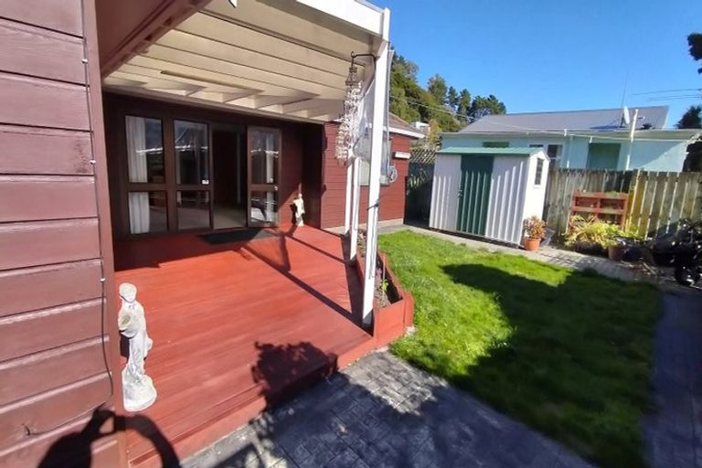 Photo of property in 30 Wyndrum Avenue, Waterloo, Lower Hutt, 5011