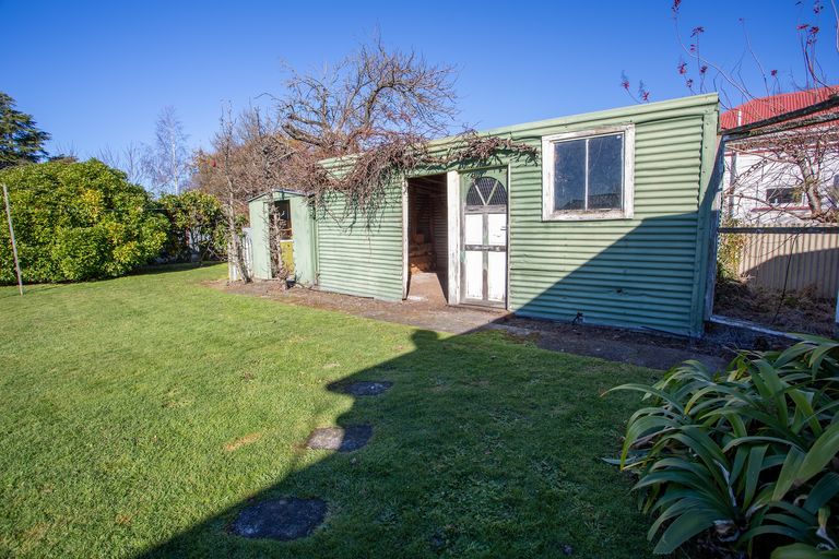 Photo of property in 35 Wyndham Street, Carterton, 5713