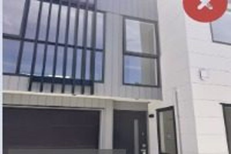 Photo of property in 24e Gladys Avenue, Glenfield, Auckland, 0629