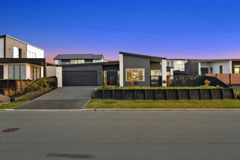 Photo of property in 4 Hawkshead Way, Westmorland, Christchurch, 8025