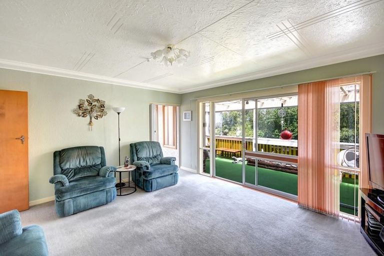 Photo of property in 24 Junction Road, Ravensbourne, Dunedin, 9022
