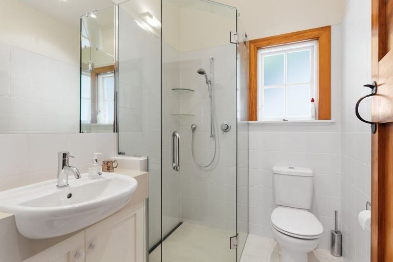 Photo of property in 68 Upland Road, Kelburn, Wellington, 6012