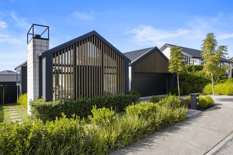 Photo of property in 18 Winstone House Road, Paerata, 2124