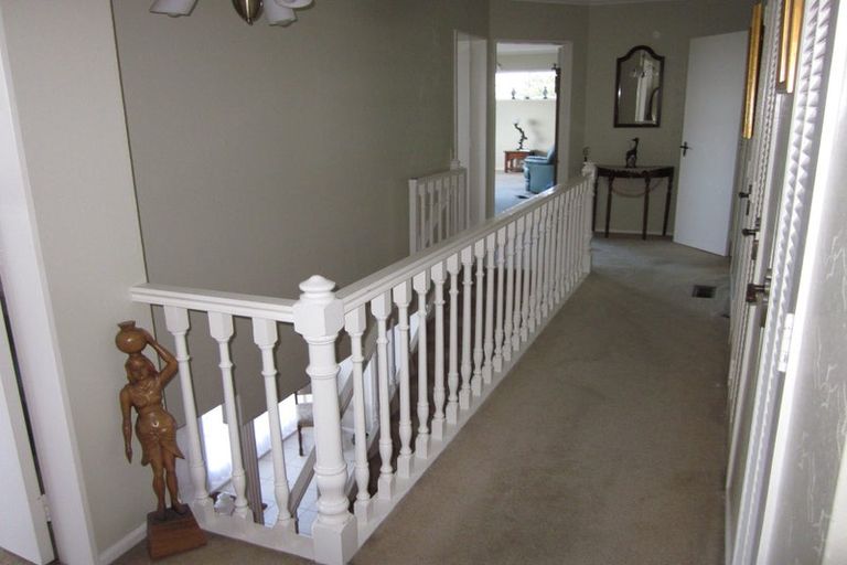 Photo of property in 64 Rama Crescent, Khandallah, Wellington, 6035