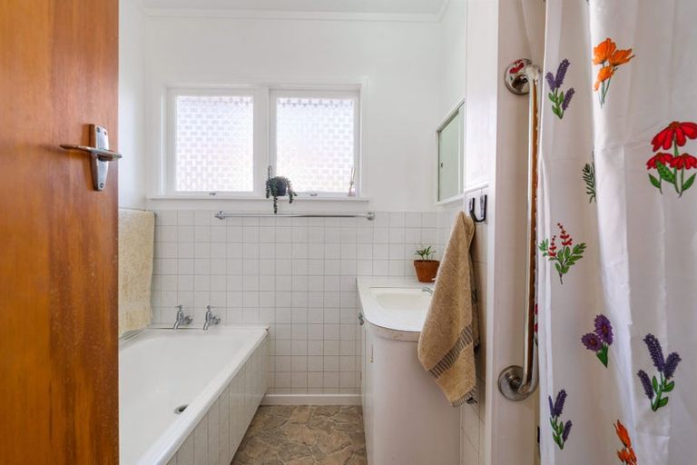 Photo of property in 25a Powhiri Avenue, Kensington, Whangarei, 0112