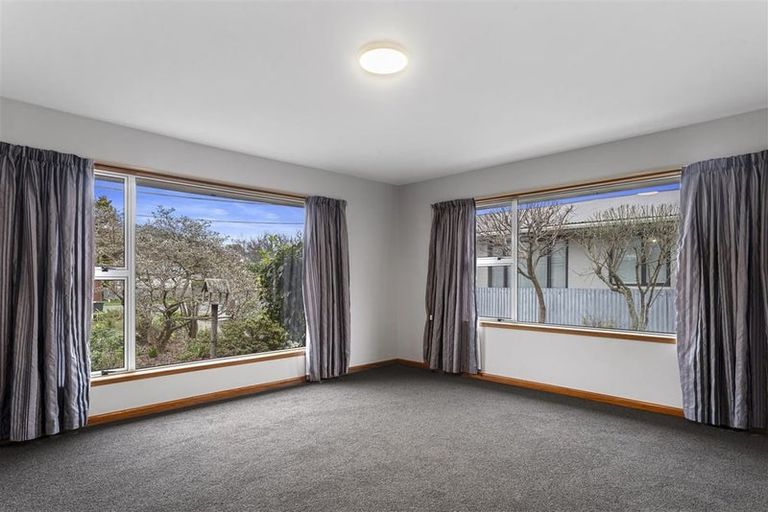 Photo of property in 17 Lascelles Street, Saint Martins, Christchurch, 8022