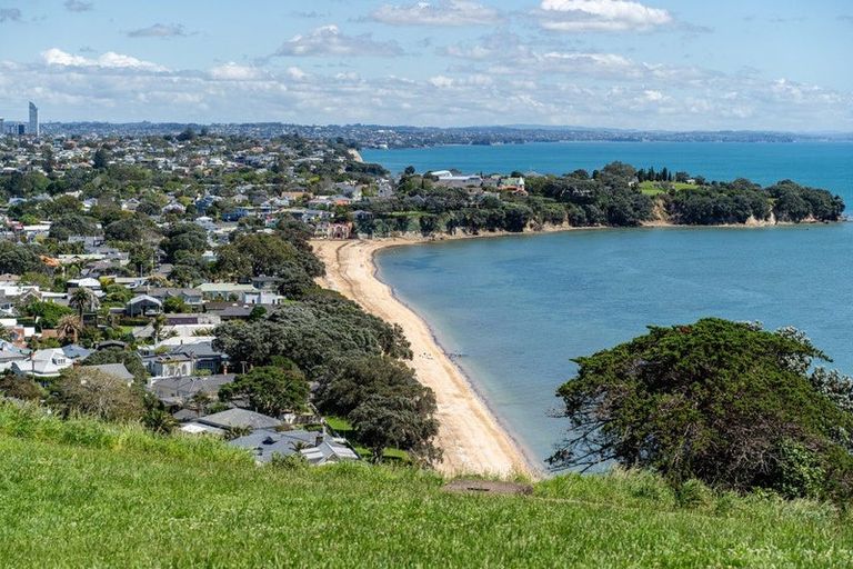 Photo of property in 6/93 Vauxhall Road, Devonport, Auckland, 0624