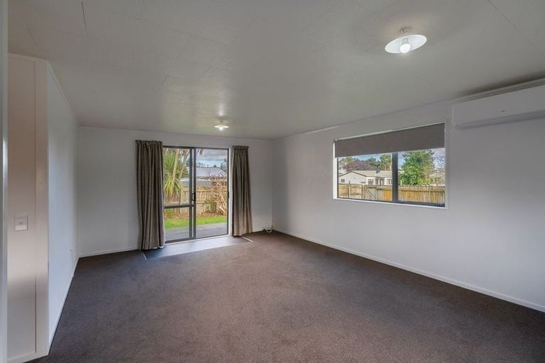 Photo of property in 71 Queenwood Road, Levin, 5510