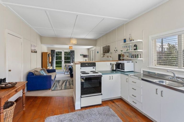 Photo of property in 13 Waimea Road, Waikanae Beach, Waikanae, 5036