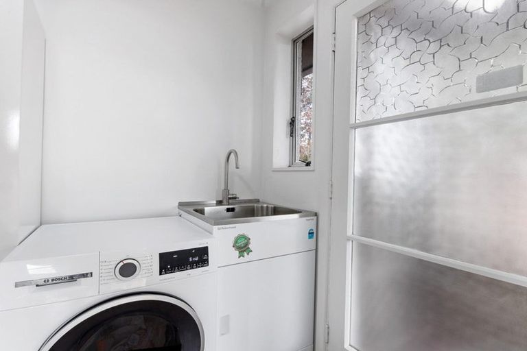 Photo of property in 2/11 Farnborough Street, Aranui, Christchurch, 8061