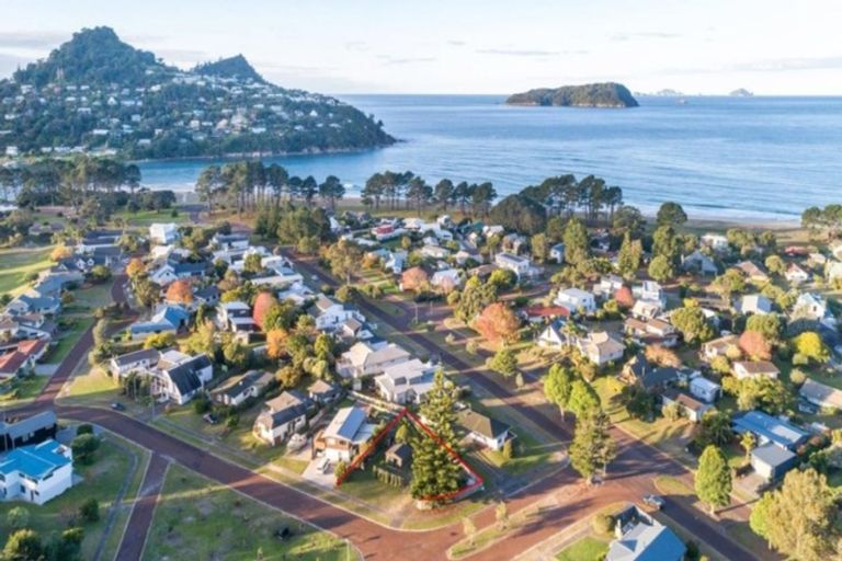 Photo of property in 2 Brodie Lane, Pauanui, Hikuai, 3579