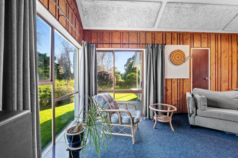 Photo of property in 15 Quin Crescent, Hawera, 4610