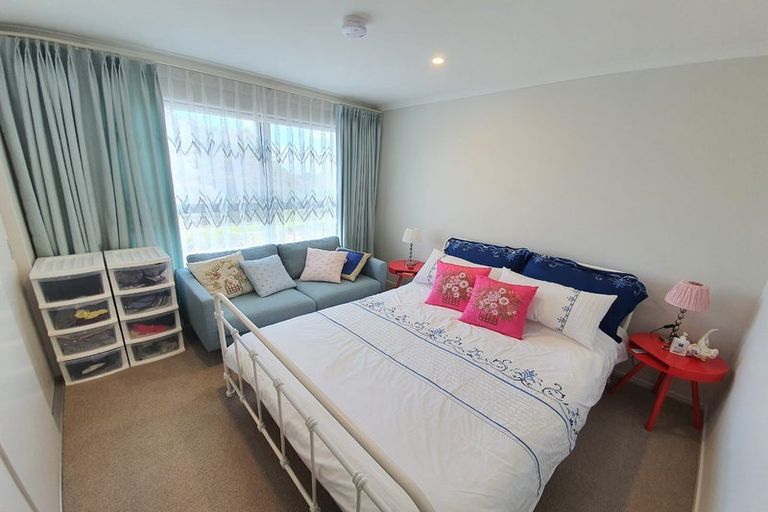 Photo of property in 63 Matairangi Avenue, Totara Heights, Auckland, 2105