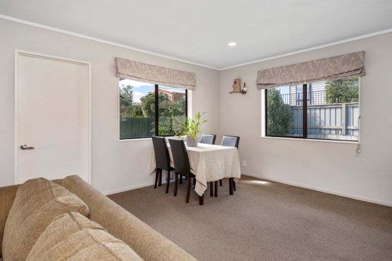 Photo of property in 2/57 Pemberton Crescent, Greerton, Tauranga, 3112