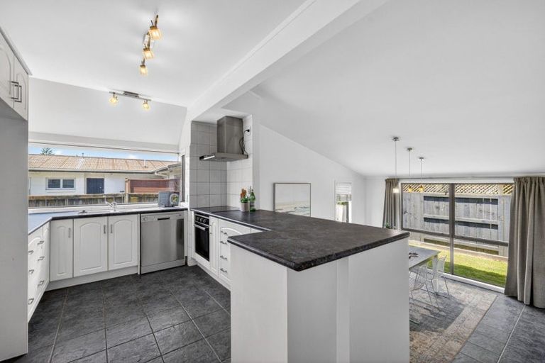 Photo of property in 274 Range Road, Papamoa Beach, Papamoa, 3118