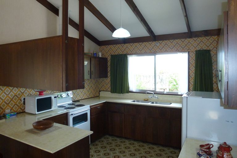 Photo of property in 16 Arnott Street, Alexandra, 9320