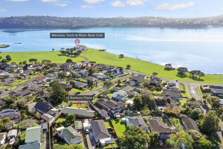 Photo of property in 12 Banbury Place, Mangere Bridge, Auckland, 2022