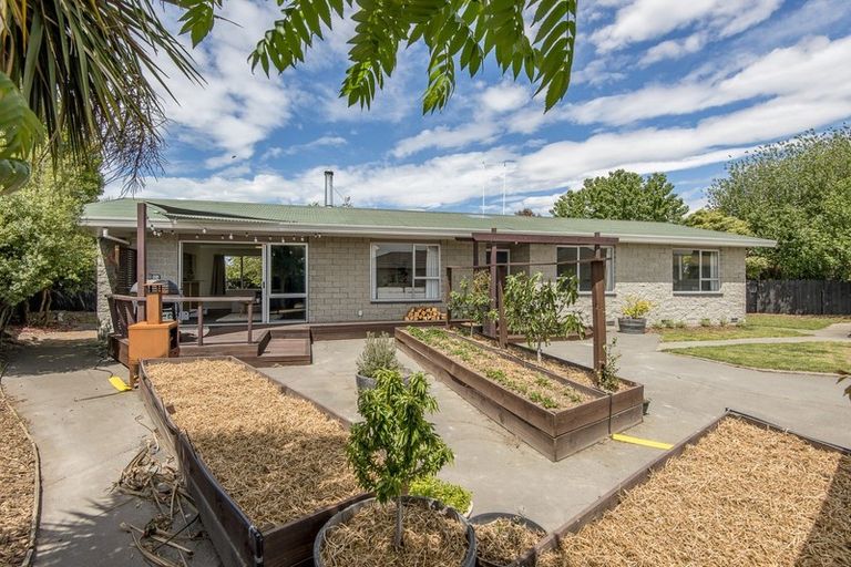 Photo of property in 29b Royal Park Drive, Parklands, Christchurch, 8083