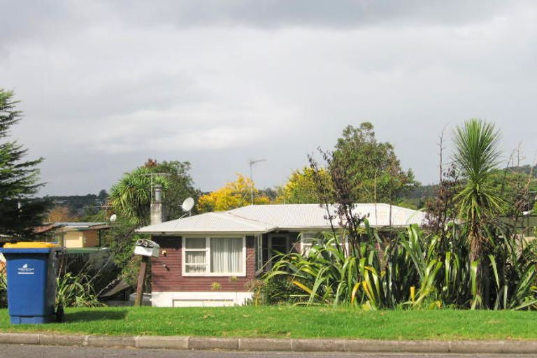 Photo of property in 14 Shetland Street, Glen Eden, Auckland, 0602