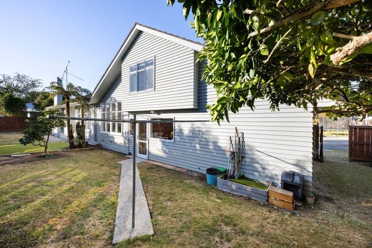Photo of property in 6 Milburn Lane, Hillcrest, Hamilton, 3216