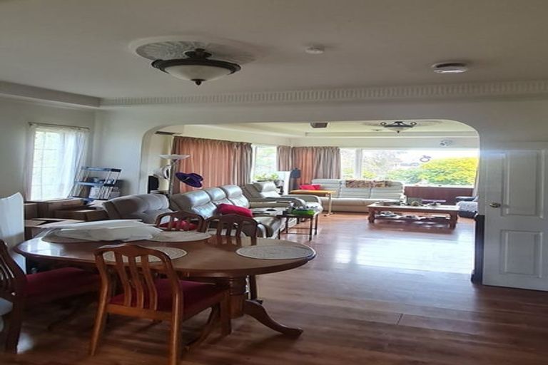 Photo of property in 1014 Heretaunga Street East, Parkvale, Hastings, 4122