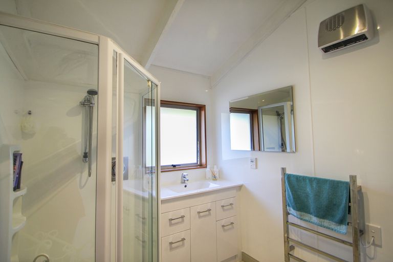 Photo of property in 27 Essex Street, Weston, Oamaru, 9401