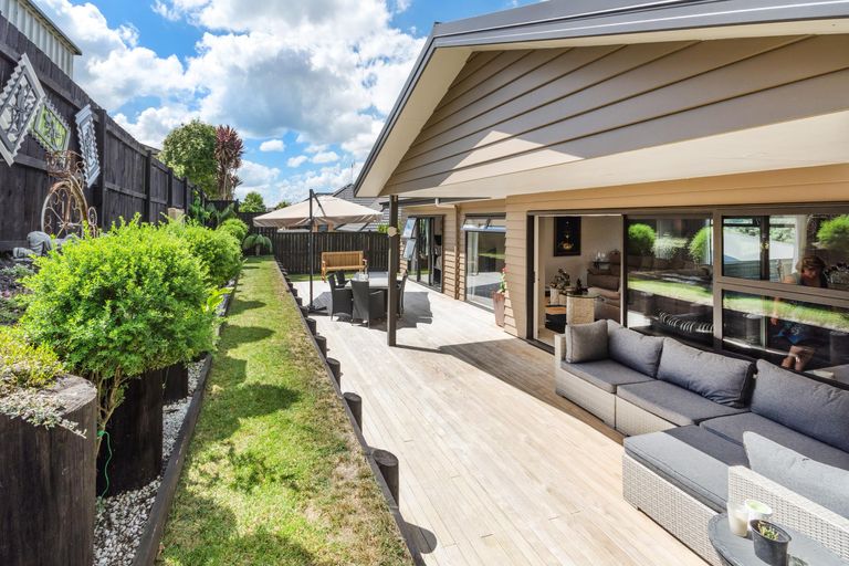 Photo of property in 38a Max Short Drive, Pukekohe, 2120