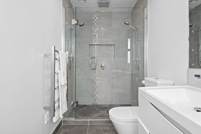 Photo of property in 2 Oderings Place, Huntington, Hamilton, 3210