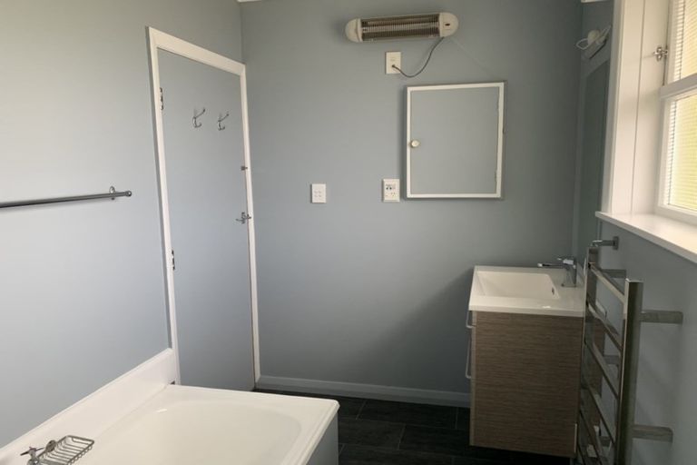 Photo of property in 18 Tarawa Street, Paekakariki, 5034