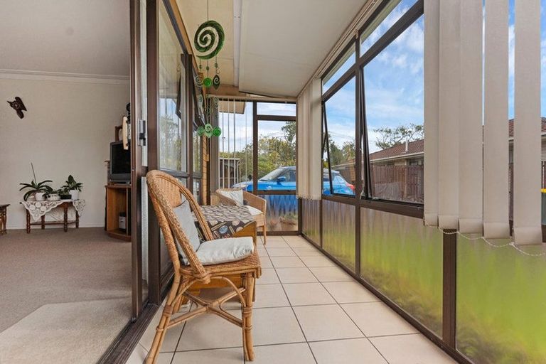 Photo of property in 2/10 Duke Street, Papakura, 2110