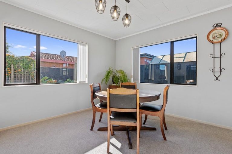 Photo of property in 273/1 Mangorei Road, Merrilands, New Plymouth, 4312