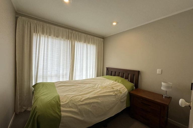 Photo of property in 2/66 Queens Grove, Hutt Central, Lower Hutt, 5010