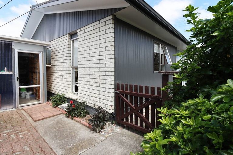 Photo of property in 2/204 Belvedere Road, Carterton, 5713