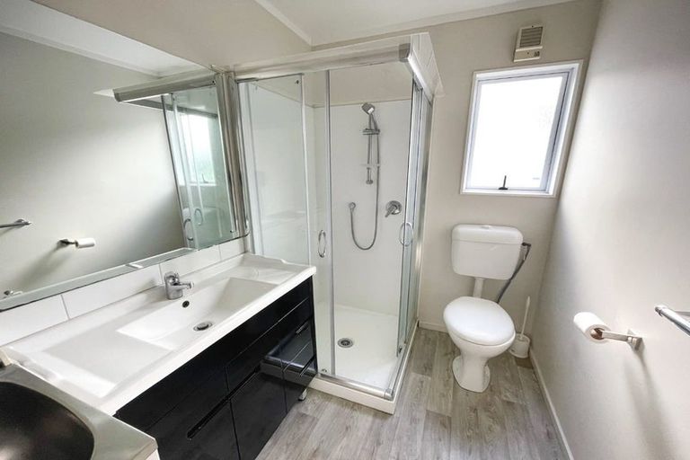 Photo of property in 36 Seaward Place, Wattle Downs, Auckland, 2103