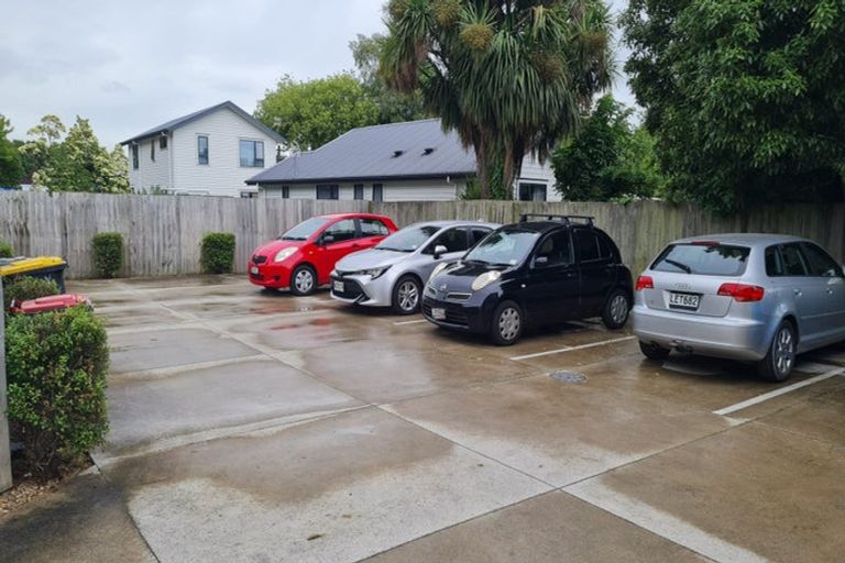 Photo of property in 16a Truman Road, Bryndwr, Christchurch, 8053