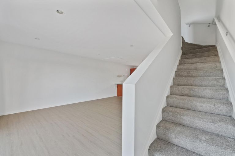 Photo of property in 17/42 Holly Street, Avondale, Auckland, 1026