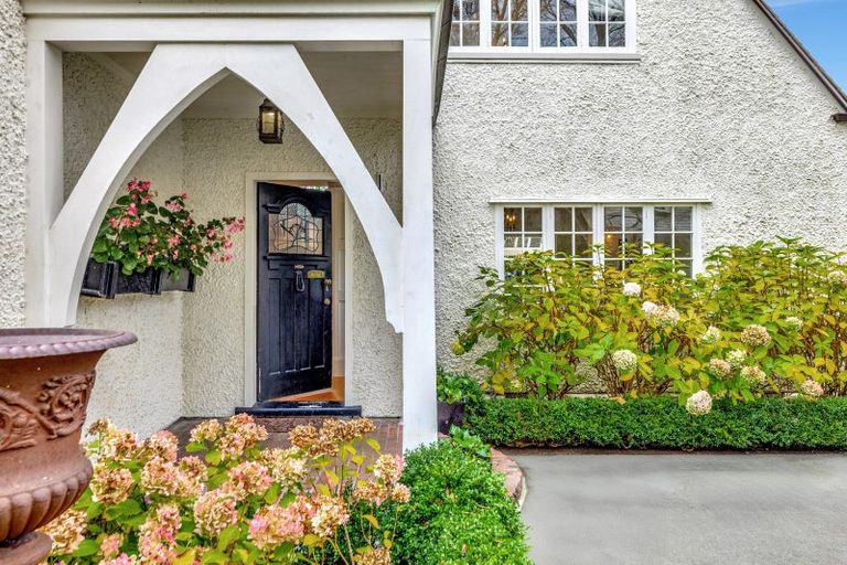 Photo of property in 43 Holmwood Road, Merivale, Christchurch, 8014