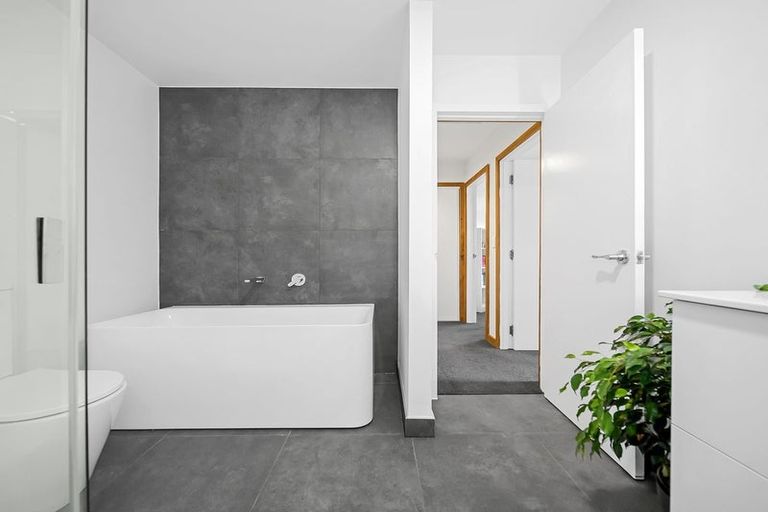 Photo of property in 2 Larchwood Grove, Rangatira Park, Taupo, 3330