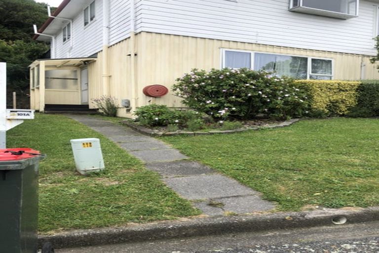 Photo of property in 101 Akaroa Drive, Maupuia, Wellington, 6022