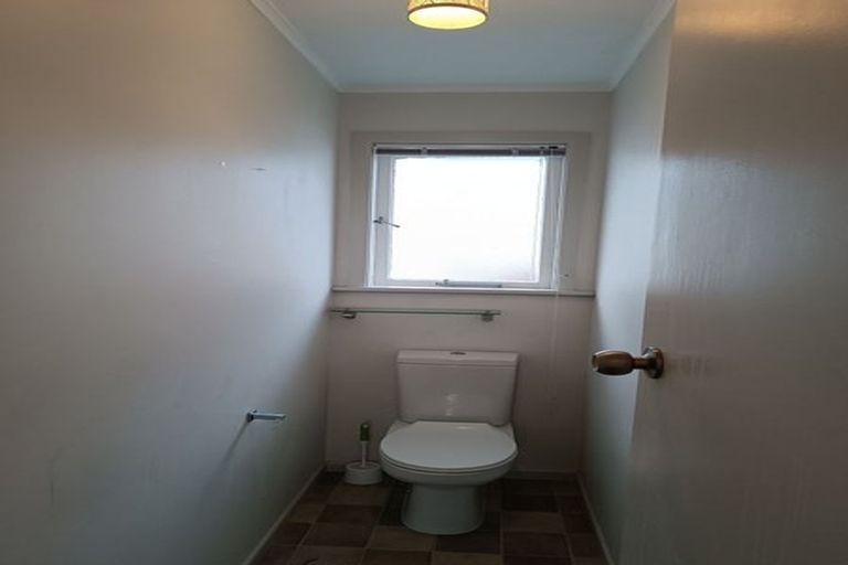 Photo of property in 168 Ennis Avenue, Pakuranga Heights, Auckland, 2010