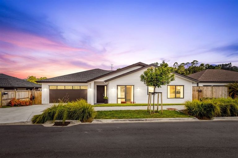 Photo of property in 34 Jeroboam Loop, Kumeu, 0810