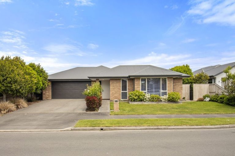 Photo of property in 33 Parklea Avenue, Halswell, Christchurch, 8025