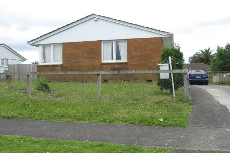 Photo of property in 3 Windrush Close, Mangere, Auckland, 2022
