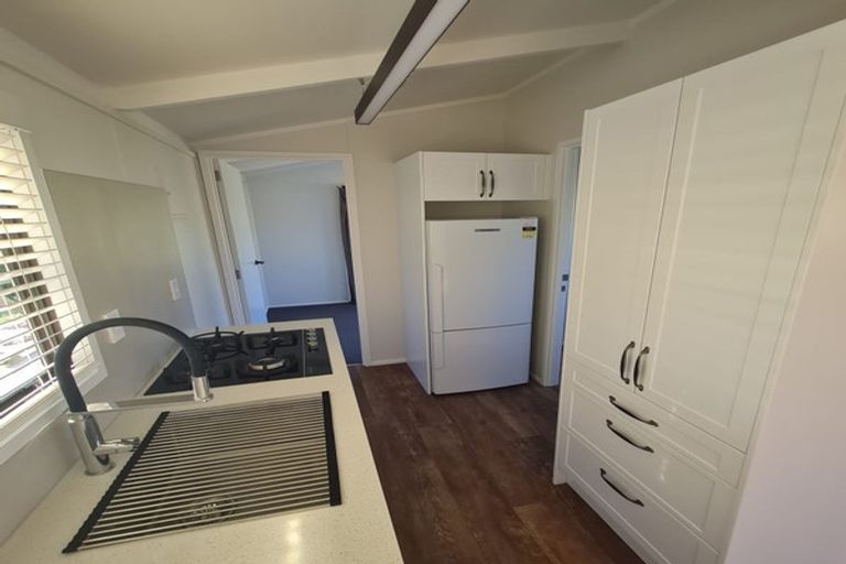 Photo of property in 187 Foster Road, Kumeu, 0891