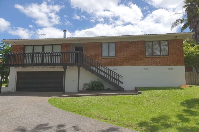 Photo of property in 23 Orinda Close, Botany Downs, Auckland, 2010