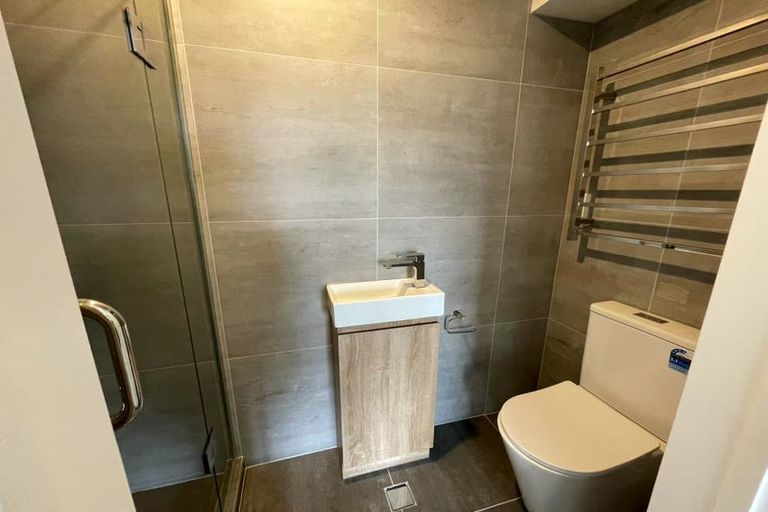 Photo of property in 6/20 William Souter Street, Forrest Hill, Auckland, 0620