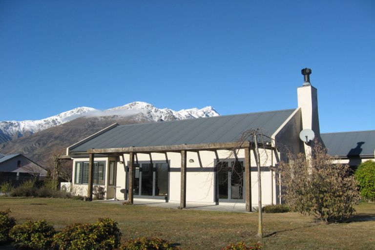 Photo of property in 8 Portree Drive, Lower Shotover, Queenstown, 9371