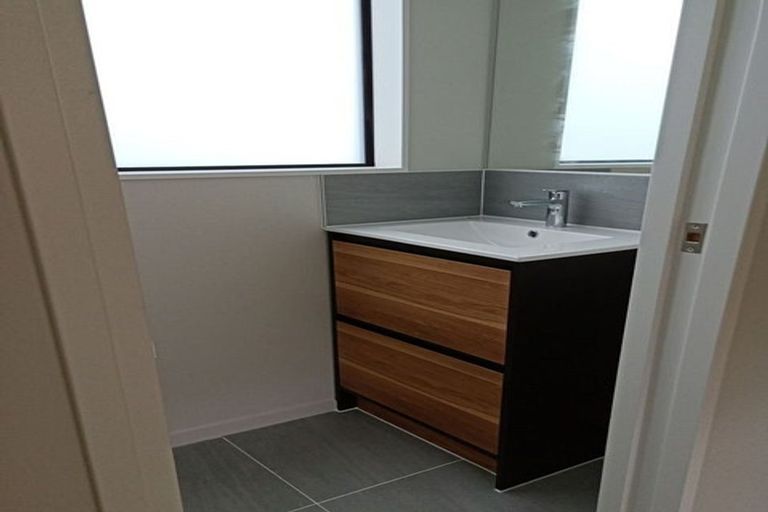 Photo of property in 147a Pigeon Mountain Road, Half Moon Bay, Auckland, 2012