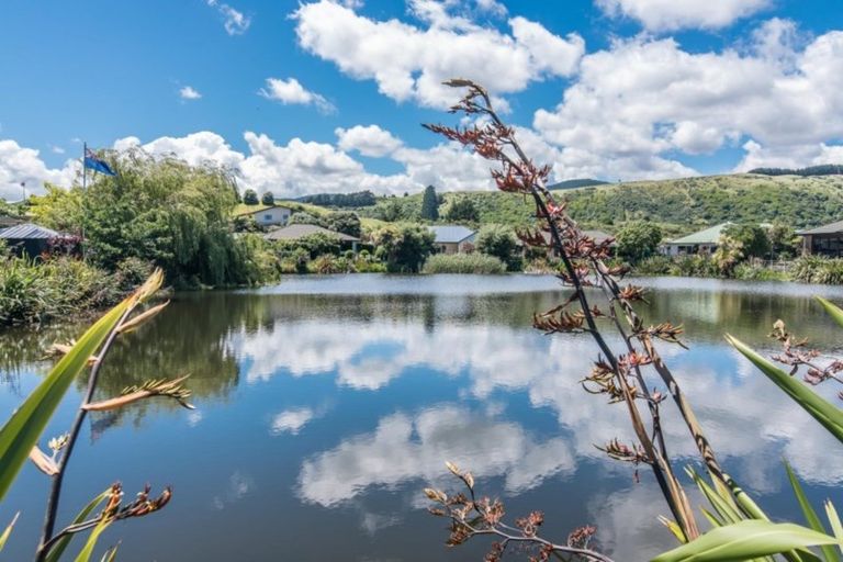 Photo of property in 23 Lorna Irene Drive, Raumati South, Paraparaumu, 5032